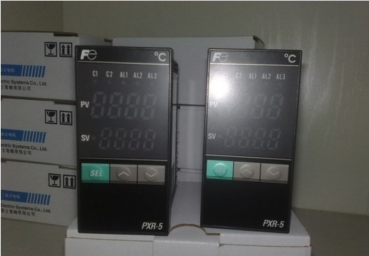 富士温控器PXR5正面1.jpg