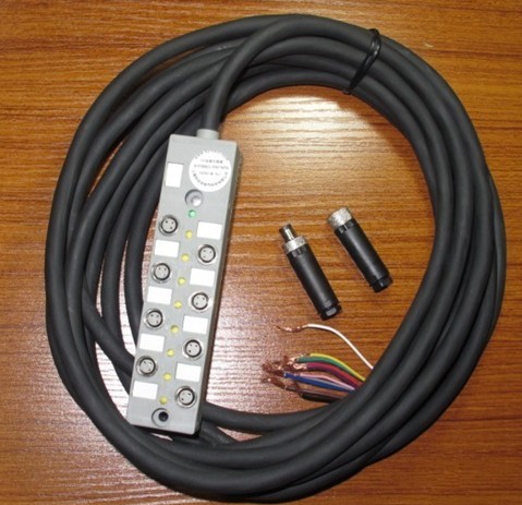 M8分配器，PUR与PVC电缆任选，电缆长度任选.jpg