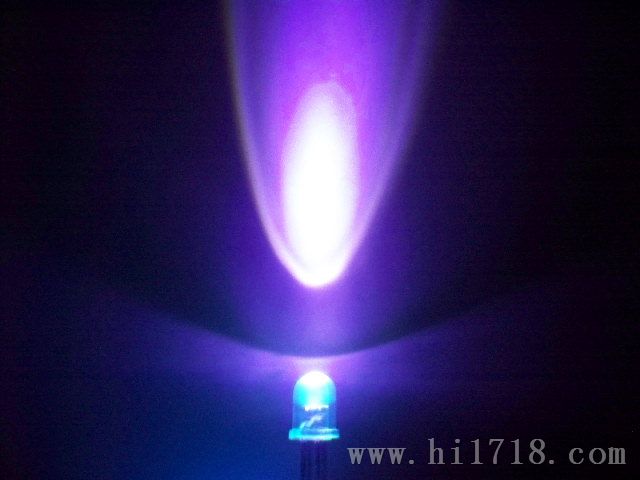 现货供应380nm紫光LED灯泡，5mm圆头紫光灯泡，验钞LED，伪LED，美容美甲LED